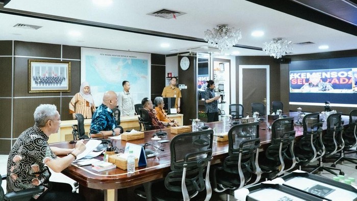 Kemensos Siapkan Koordinasi dengan KPK Terkait Penelusuran Proyek Pengadaan Alas Kaki